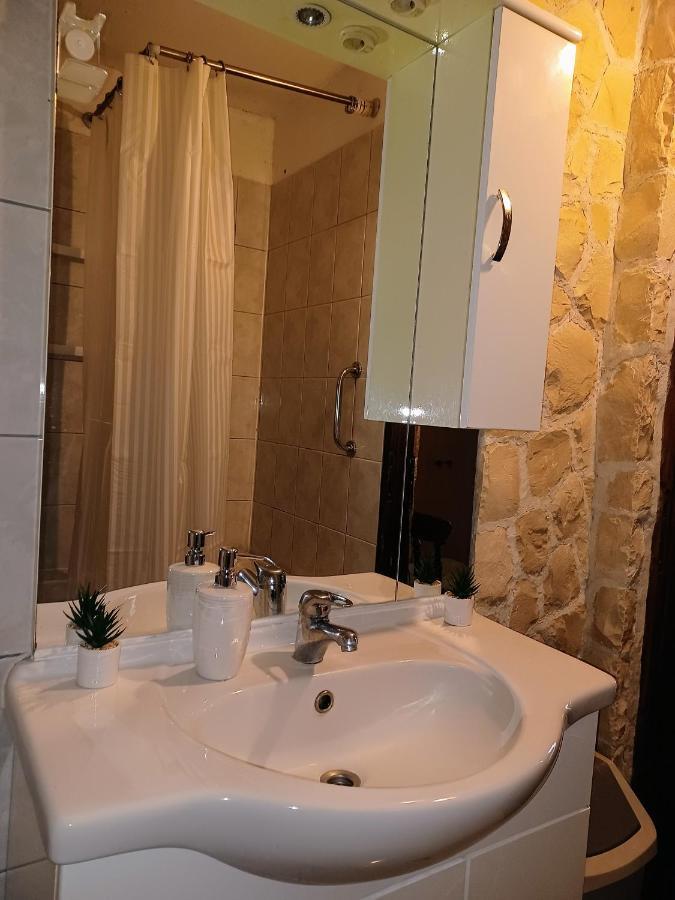 Dalmatia Rustica Comfortable One Bedroom+Fireplace Zadar Exterior photo